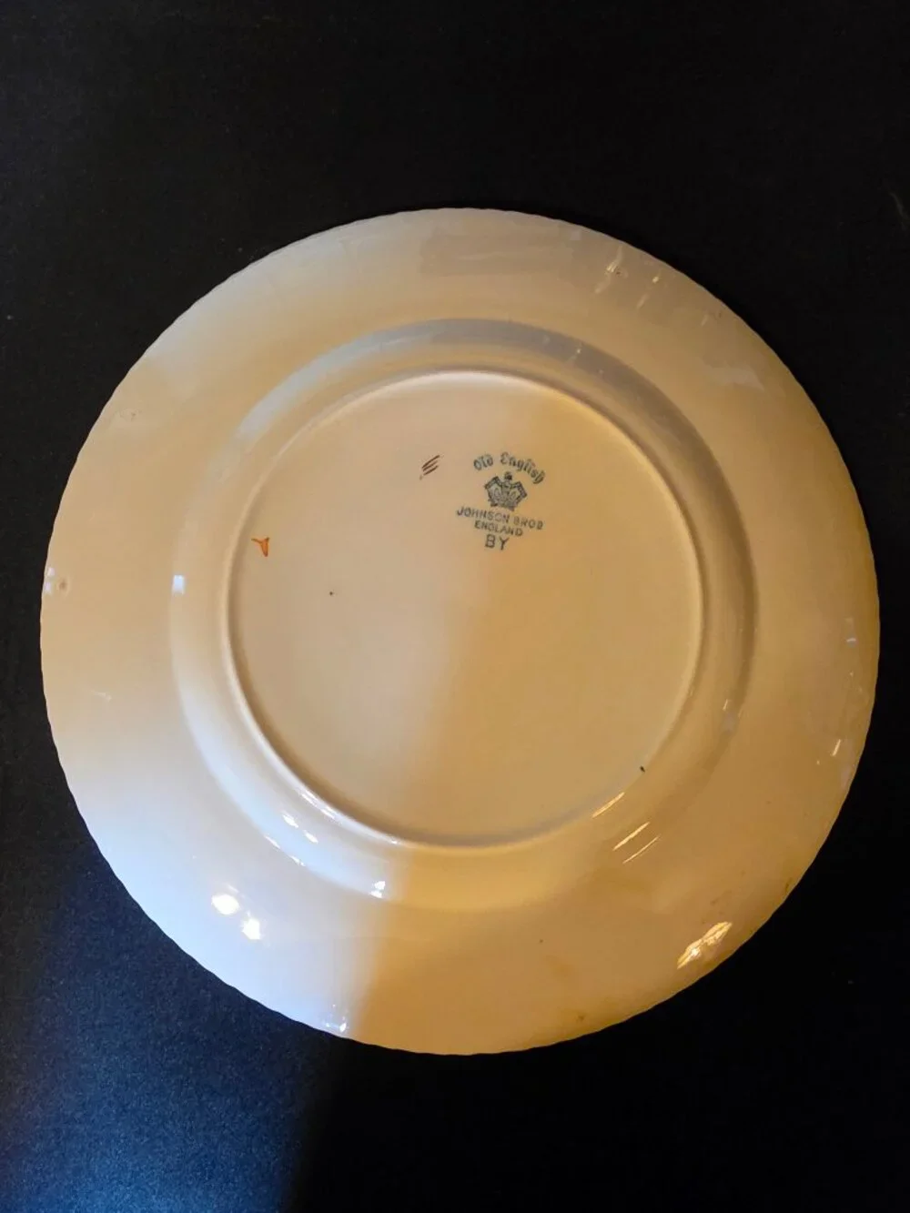 JOHNSON BROS BELFORD OLD ENGLISH~FLOWERS~GOLD~DINNER PLATE